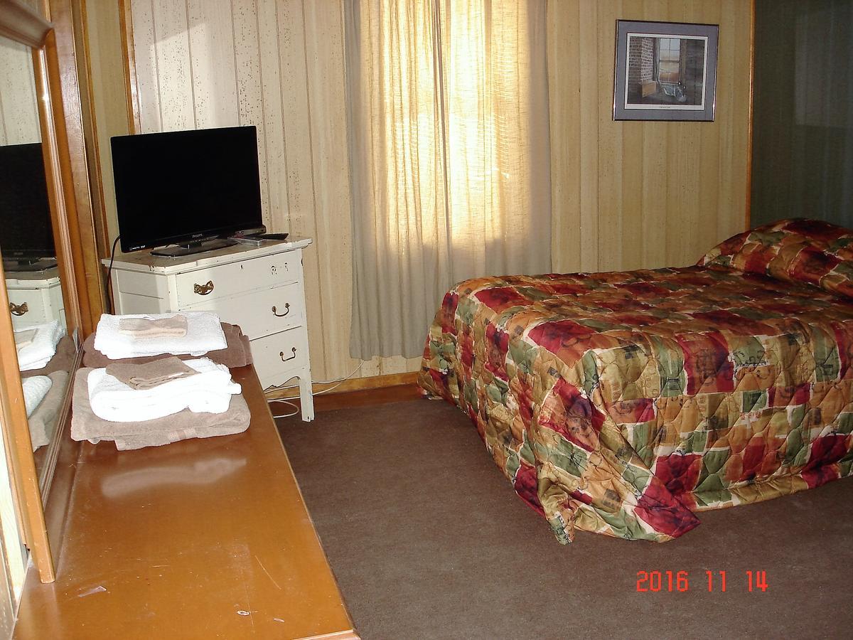Simpson Hotel Экстерьер фото