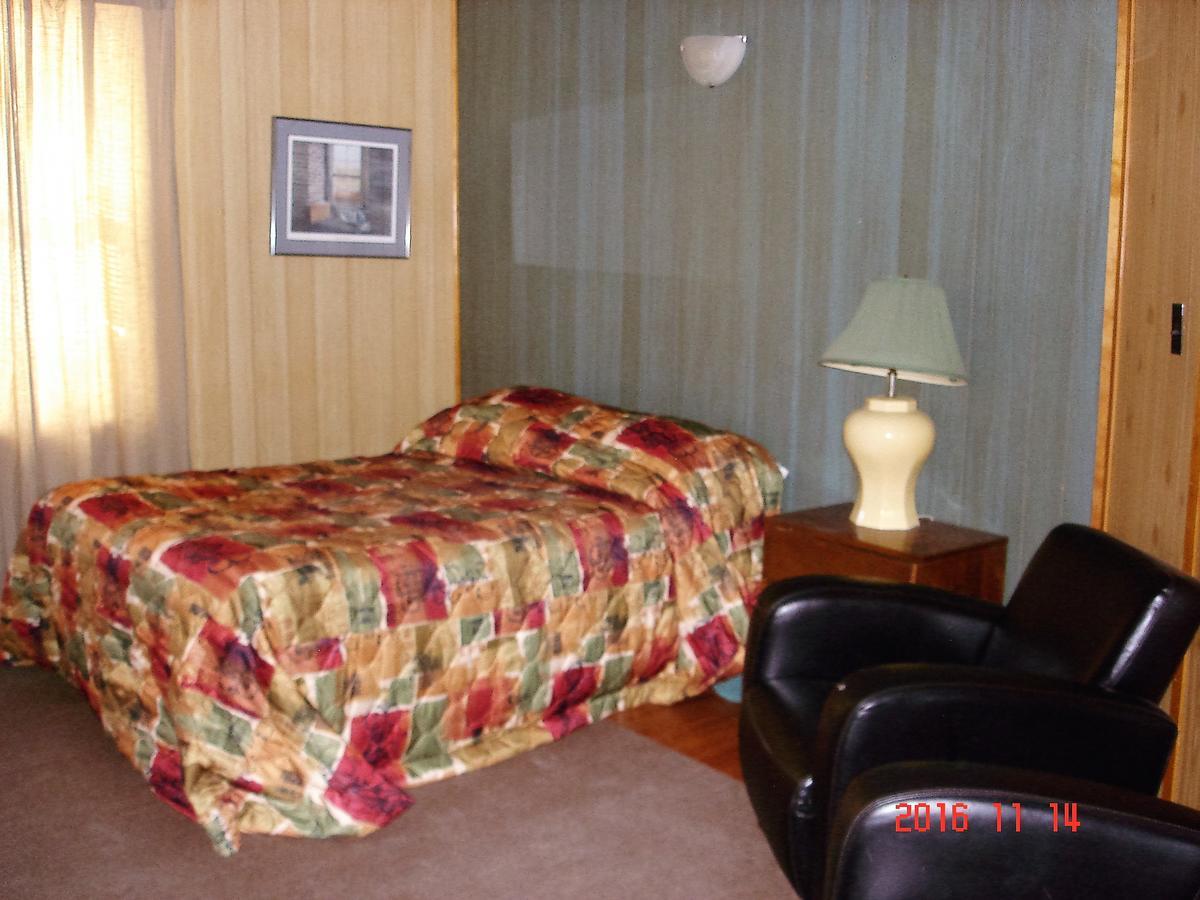 Simpson Hotel Экстерьер фото
